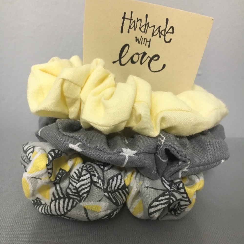 Yellow and grey scrunchie pack